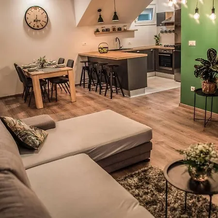 Appartamento Soul House Omiš Esterno foto